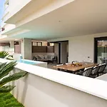 Fantastisk 4 Roms Med Egen Dipping Pool La Cala De Mijas
