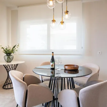 Fantastisk 4 Roms Med Egen Dipping Pool Apartmán